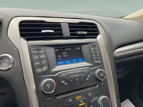 Used 2018 Ford Fusion S image 20