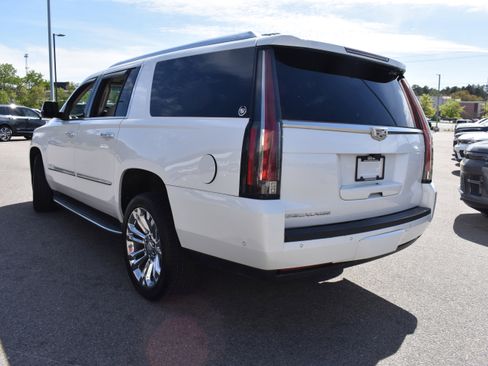 Used 2019 Cadillac Escalade ESV Premium Luxury w/ LPO, Radiant Package image 7