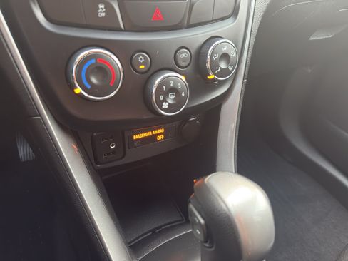 Certified 2019 Chevrolet Trax LT w/ Redline Edition FWD image 19