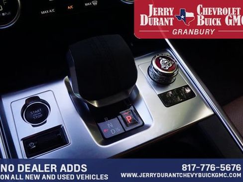 Used 2023 Jaguar XF SE RWD image 14