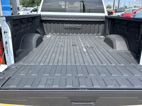 Used 2026 GMC Sierra 2500 Denali Ultimate AWD/4WD image 5