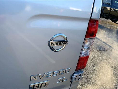 Used 2016 Nissan NV 3500 SL image 9