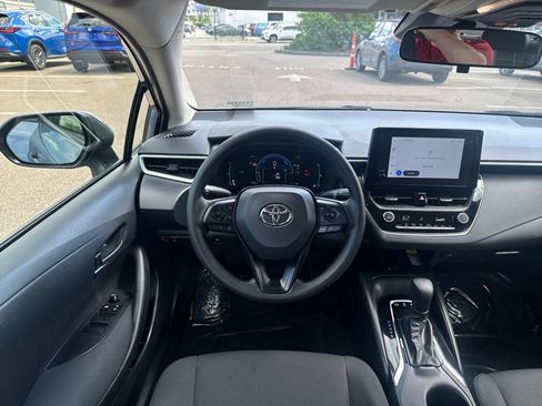 Used 2026 Toyota Corolla LE w/ LE Premium Package FWD image 11