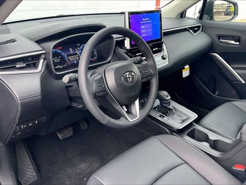 New 2026 Toyota Corolla Cross XLE image 7