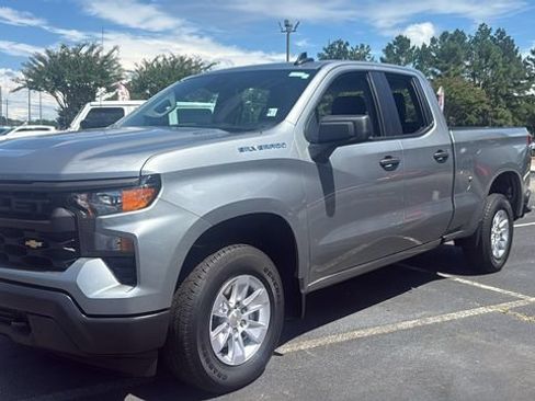 Used 2025 Chevrolet Silverado 1500 W/T RWD image 3