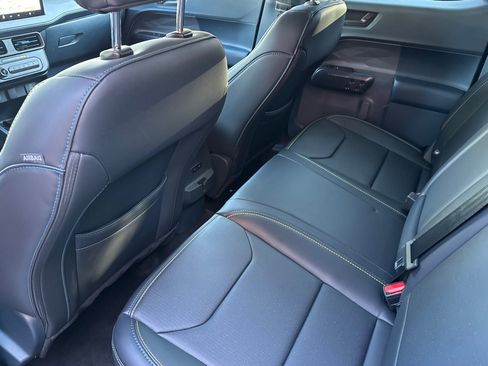 New 2025 Ford Maverick Lobo AWD/4WD image 16