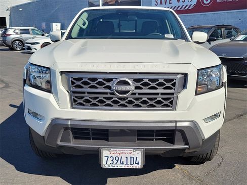 Used 2024 Nissan Frontier SV w/ SV Convenience Package image 25