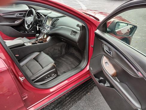 Used 2015 Chevrolet Impala LT image 14