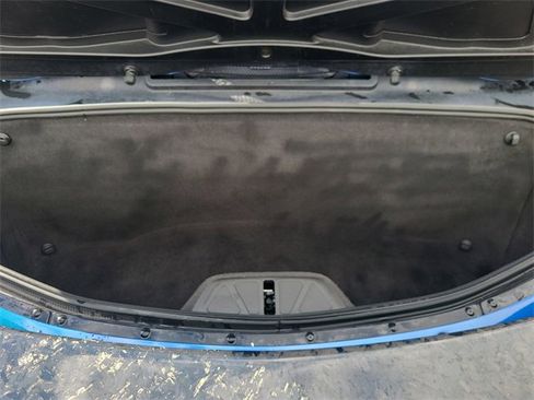 Used 2021 Chevrolet Corvette Stingray Premium Conv w/ Z51 Performance Package image 10