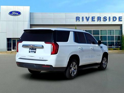 Used 2023 GMC Yukon SLE AWD/4WD image 7