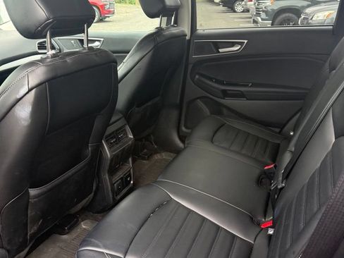 Used 2020 Ford Edge SEL w/ Convenience Package FWD image 16