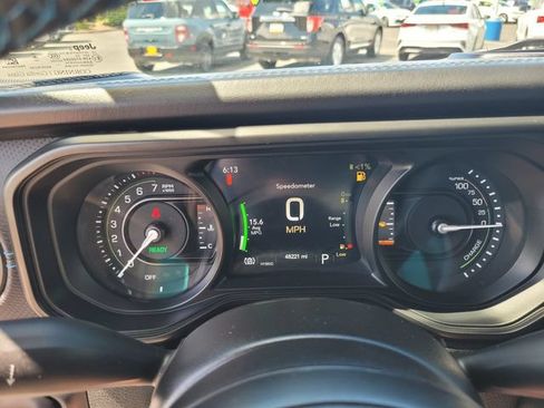 Used 2024 Jeep Wrangler Unlimited Rubicon 4xe AWD/4WD image 29