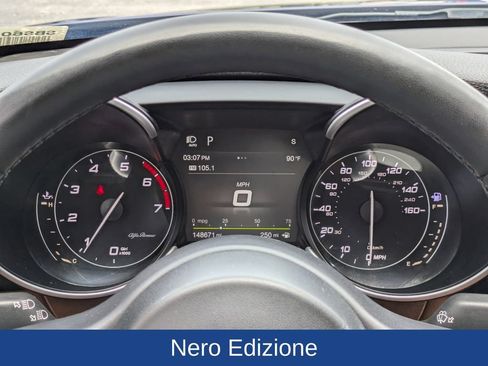 Used 2019 Alfa Romeo Giulia AWD image 27