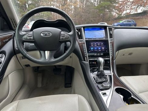 Used 2016 INFINITI Q50 3.0t Premium w/ Driver Assistance Package image 11