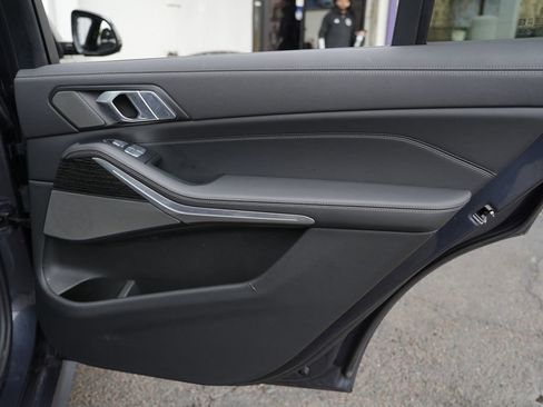 Used 2022 BMW X7 M50i w/ Dynamic Handling Package image 47