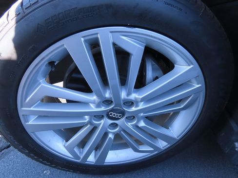 Used 2019 Audi Q5 2.0T Premium Plus w/ Premium Plus Package image 15