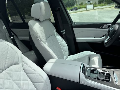 Used 2026 BMW X5 xDrive40i AWD/4WD image 33