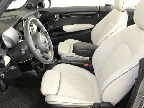 Certified 2023 MINI Cooper S image 5