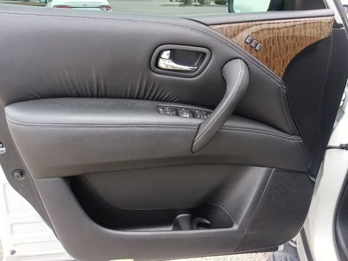 Used 2018 Nissan Armada Platinum w/ Captain Seat Package AWD/4WD image 11