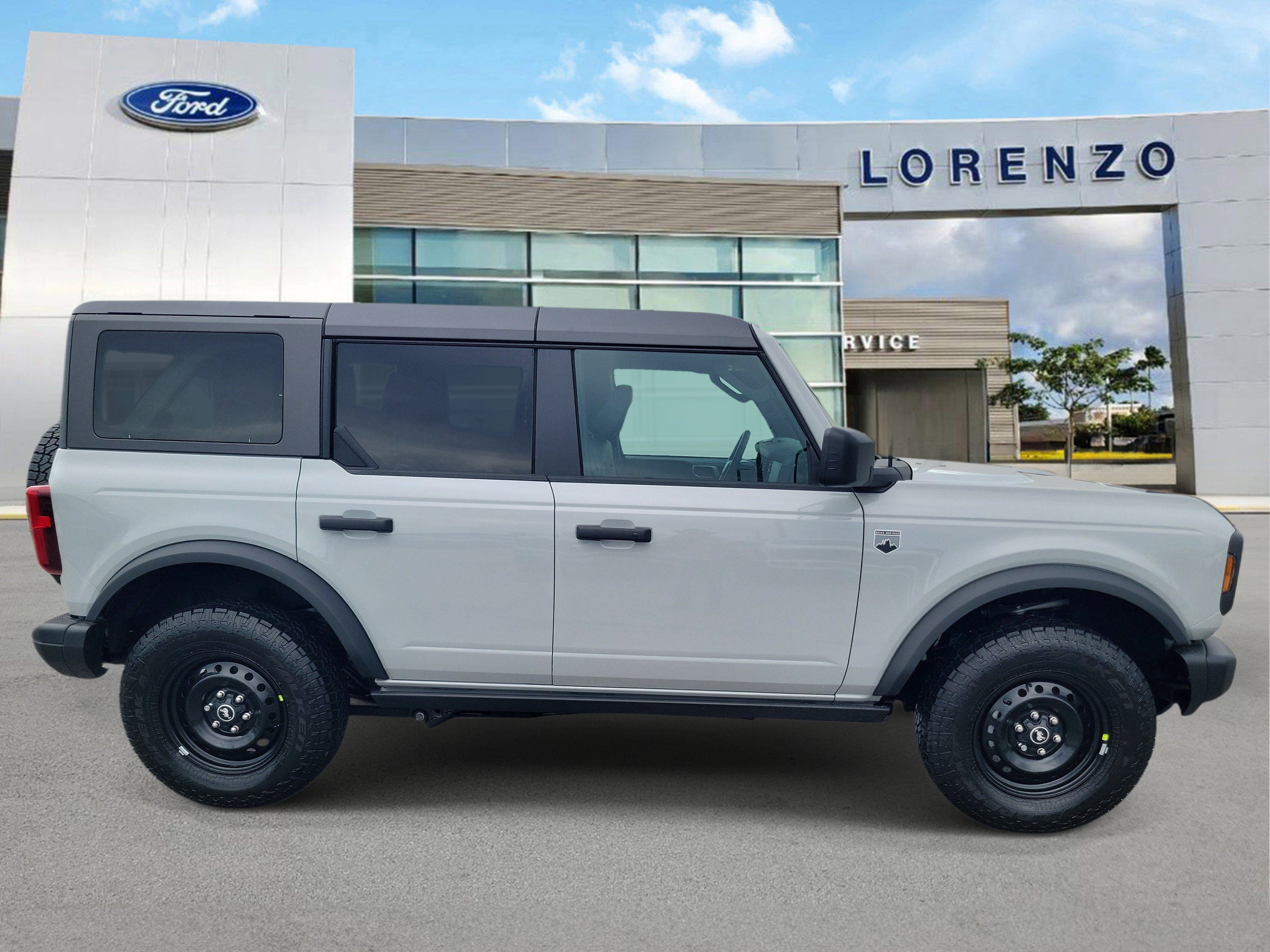 Used 2026 Ford Bronco Big Bend w/ Black Diamond Package AWD/4WD image 4