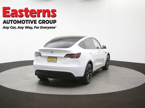 Used 2022 Tesla Model Y Long Range AWD/4WD image 35