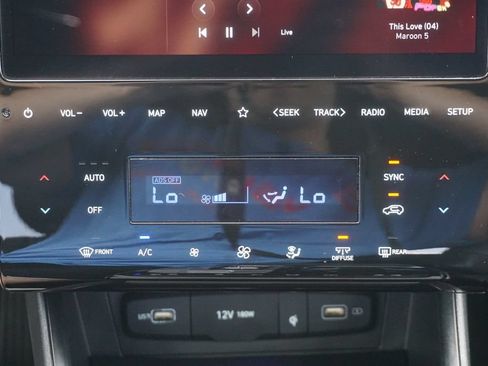 Used 2024 Hyundai Tucson Limited FWD image 16