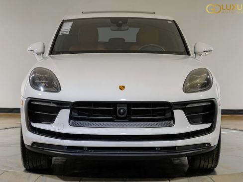 Used 2023 Porsche Macan AWD/4WD image 7
