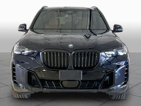 Certified 2024 BMW X5 sDrive40i w/ M Sport Package RWD image 3