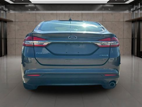 Used 2018 Ford Fusion S FWD image 18