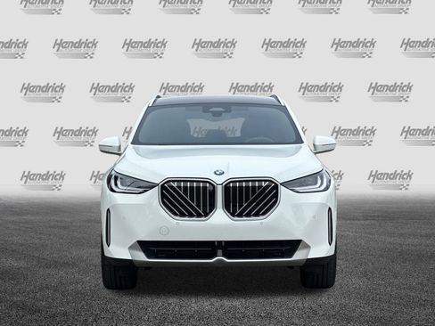 Used 2025 BMW X3 xDrive30i w/ Premium Package image 10