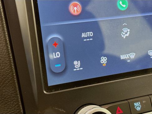 Used 2022 Ford Edge Titanium image 24