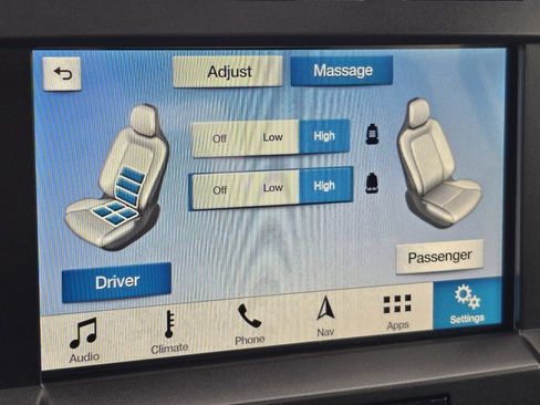 Certified 2018 Ford F150 Platinum w/ Technology Package image 8