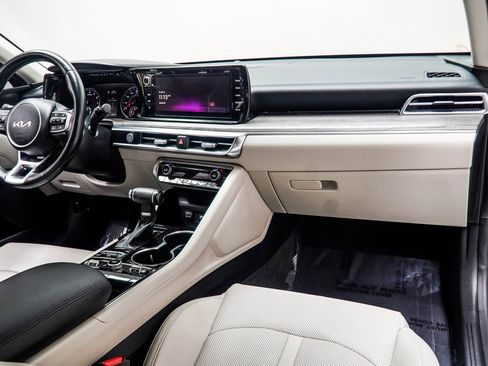 Used 2022 Kia K5 EX w/ EX Premium Package image 16