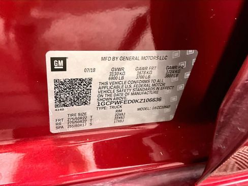 Used 2019 Chevrolet Silverado 1500 High Country w/ Technology Package RWD image 32