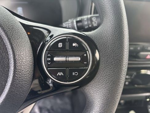 Used 2023 Kia Soul S FWD image 28
