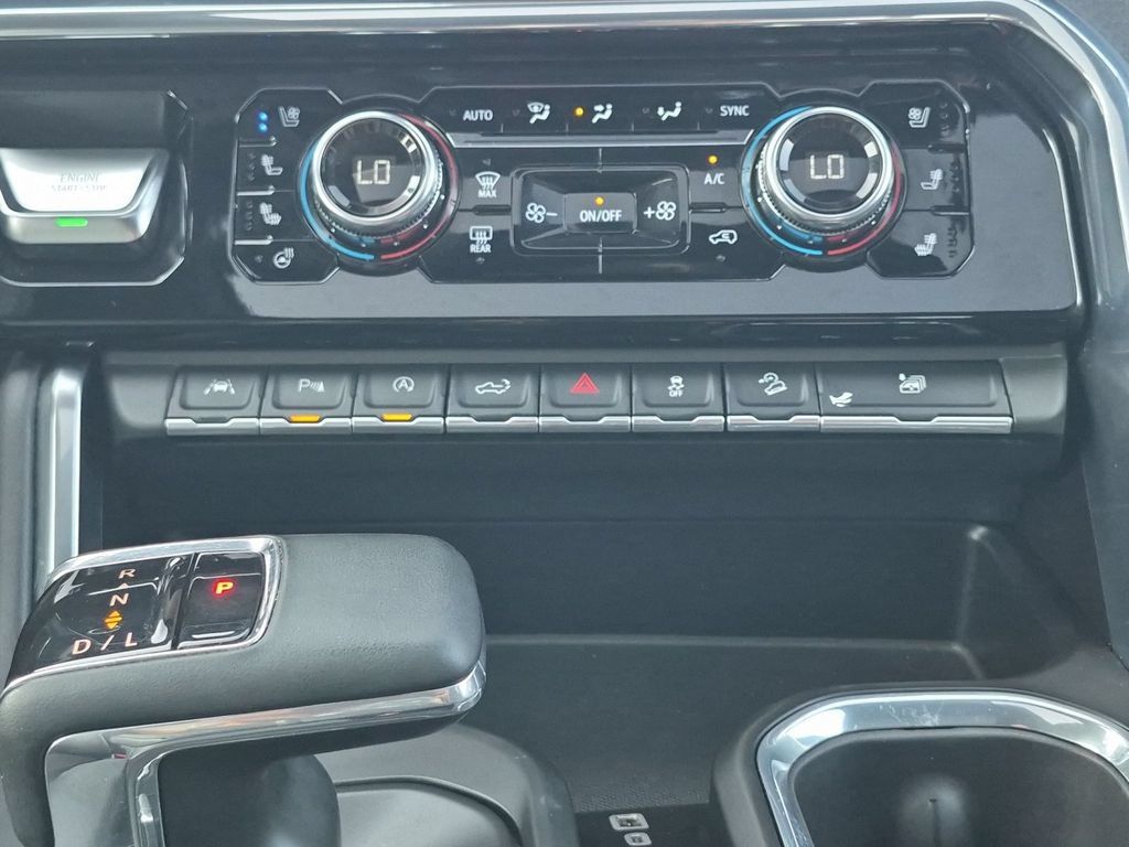 Used 2024 GMC Sierra 1500 Denali AWD/4WD image 26