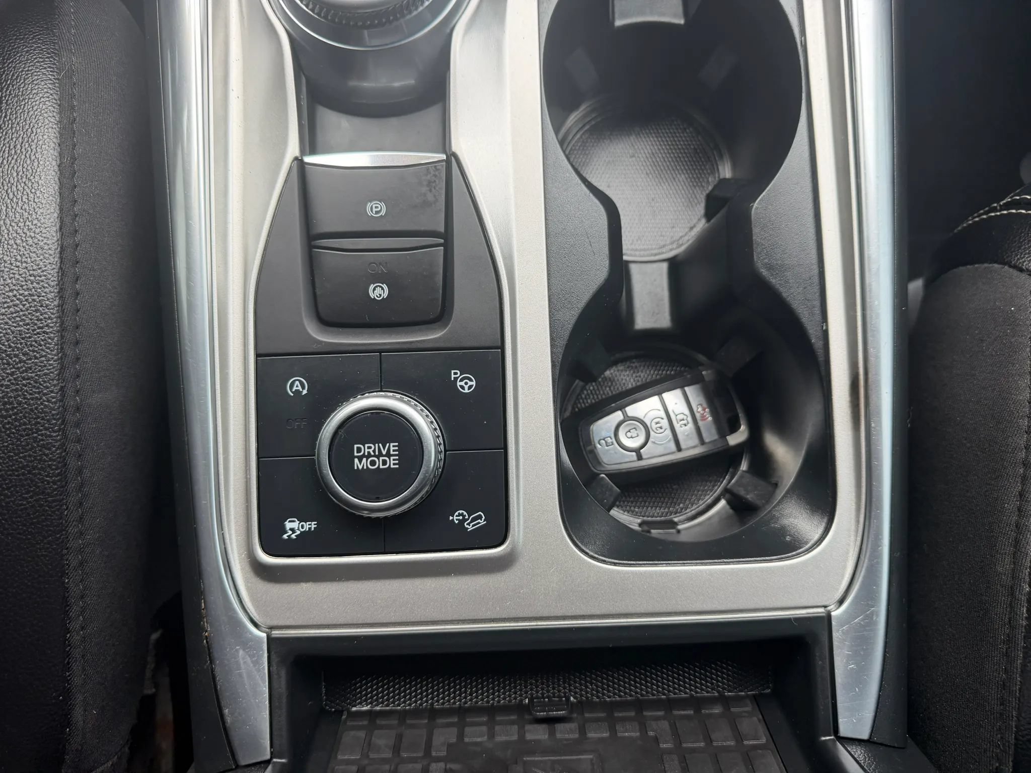 Used 2020 Ford Explorer ST w/ ST Street Pack AWD/4WD image 21