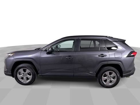 Used 2025 Toyota RAV4 LE image 5