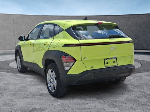 Certified 2025 Hyundai Kona SE AWD/4WD image 8