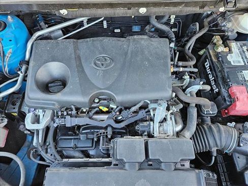 Used 2019 Toyota RAV4 XLE Premium image 20