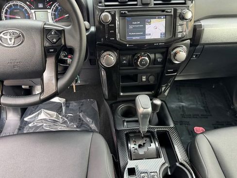 Used 2019 Toyota 4Runner TRD Off-Road Premium image 18