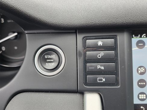 Used 2019 Land Rover Discovery Sport HSE image 16