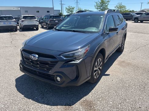 Used 2023 Subaru Outback Premium w/ Popular Package #1 AWD/4WD image 4