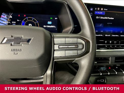 Used 2024 Chevrolet Colorado Trail Boss w/ Advanced Trailering Package AWD/4WD image 12
