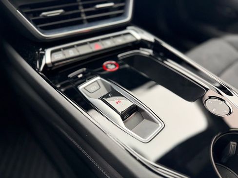 Used 2025 Audi S e-tron GT Prestige w/ Prestige Package image 37