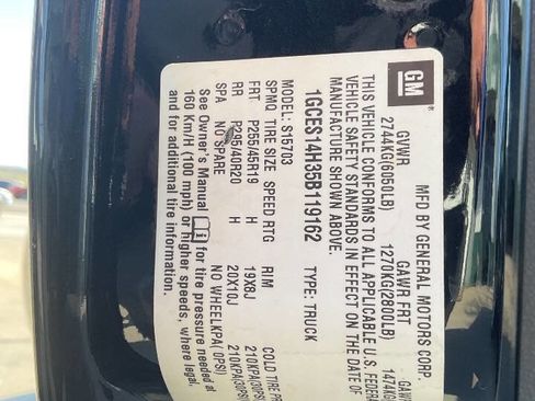 Used 2005 Chevrolet SSR w/ Preferred Equipment Group RWD image 20