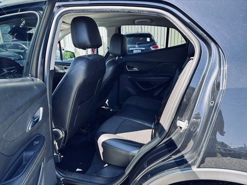 Used 2015 Buick Encore FWD image 17