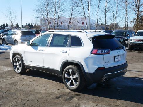 Used 2019 Jeep Cherokee Limited image 6