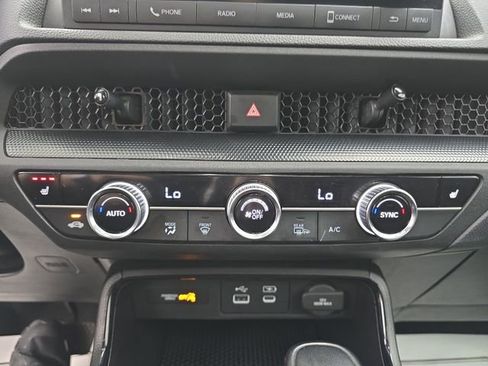 Used 2023 Honda CR-V Sport image 32