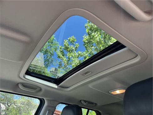Used 2015 Jeep Patriot High Altitude AWD/4WD image 13